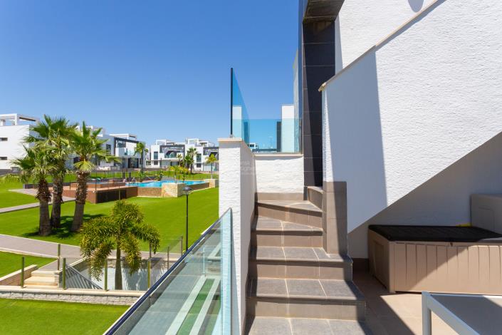 Image No.28-2 Bed Apartment for sale