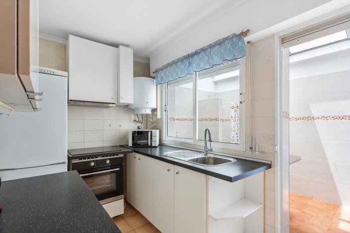 Image No.11-2 Bed Townhouse for sale