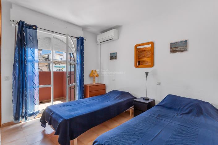 Image No.13-2 Bed Townhouse for sale