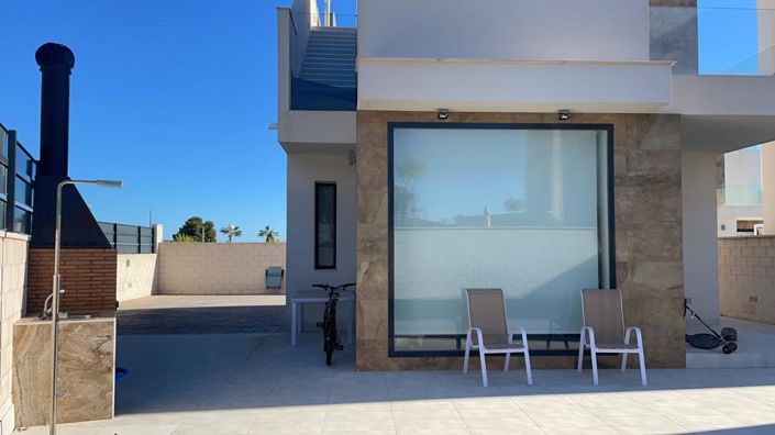 Image No.18-4 Bed Villa for sale