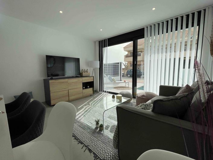 Image No.7-3 Bed Villa for sale