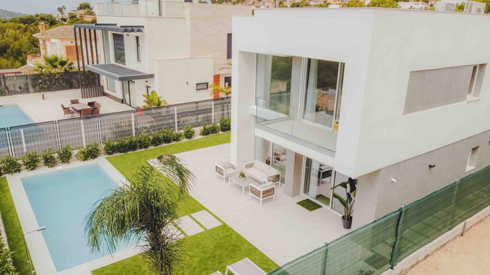 Image No.1-3 Bed Property for sale