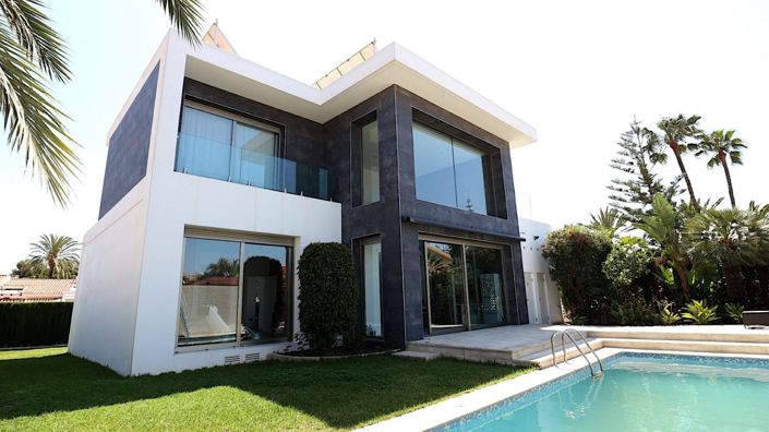 Image No.1-Villa de 3 chambres à vendre à Torrevieja