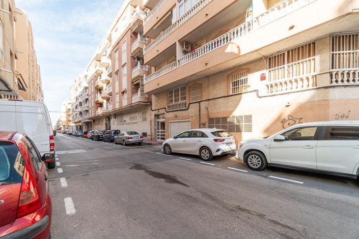 Image No.1-Appartement de 2 chambres à vendre à Torrevieja