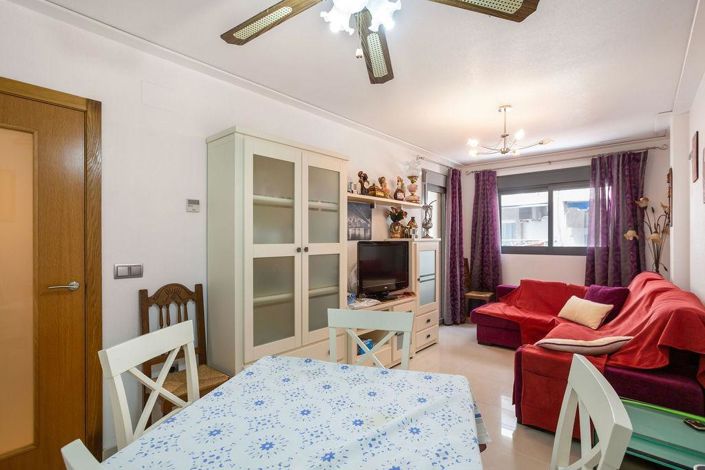 Image No.1-Appartement de 2 chambres à vendre à Torrevieja