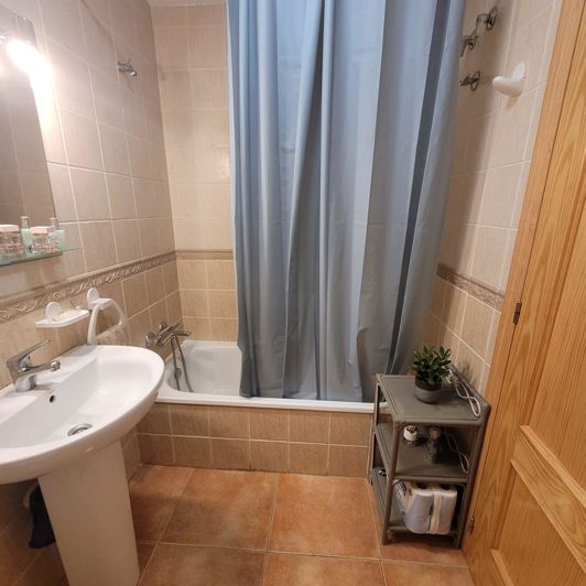 Image No.16-2 Bed Townhouse for sale