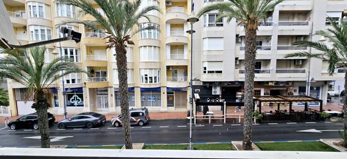 Image No.17-2 Bed Apartment for sale