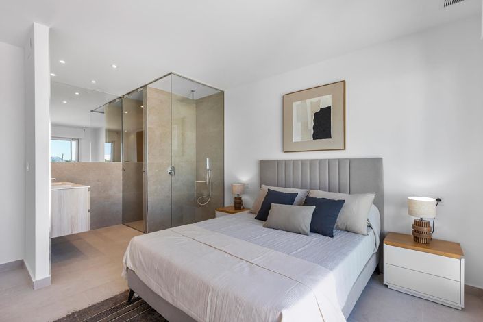 Image No.19-3 Bed Apartment for sale