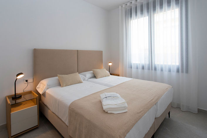 Image No.25-3 Bed Townhouse for sale