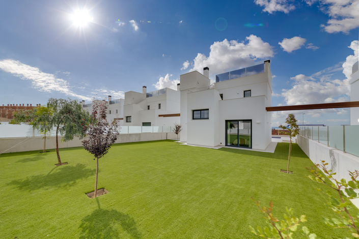Image No.1-3 Bed Villa for sale