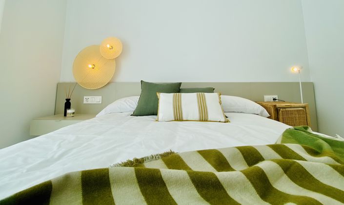 Image No.12-2 Bed Apartment for sale