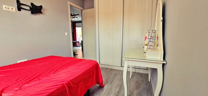 Image No.14-3 Bed Apartment for sale