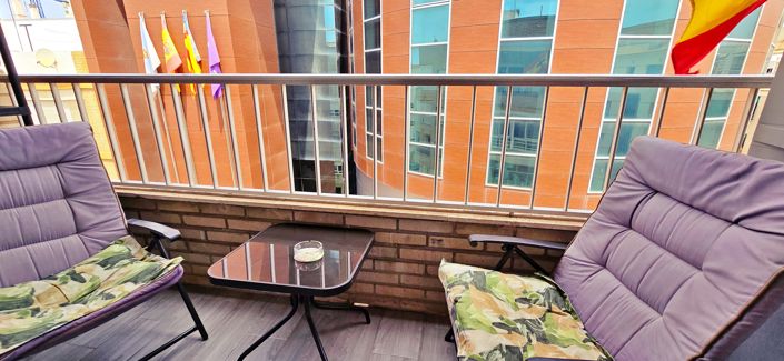 Image No.21-3 Bed Apartment for sale