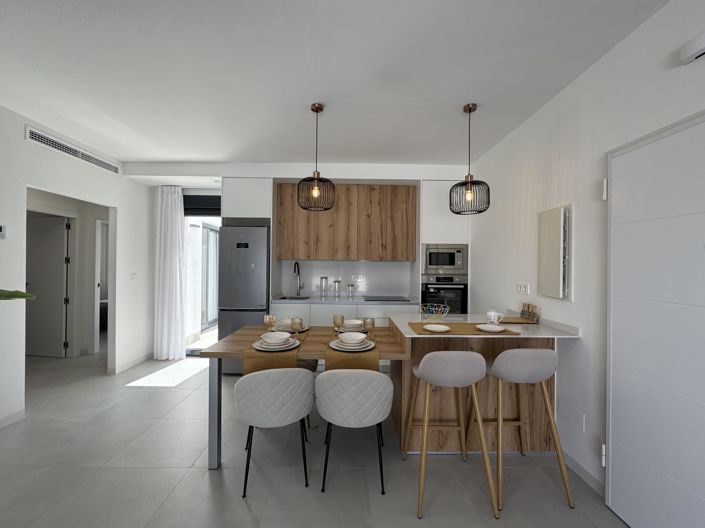 Image No.10-2 Bed Villa for sale