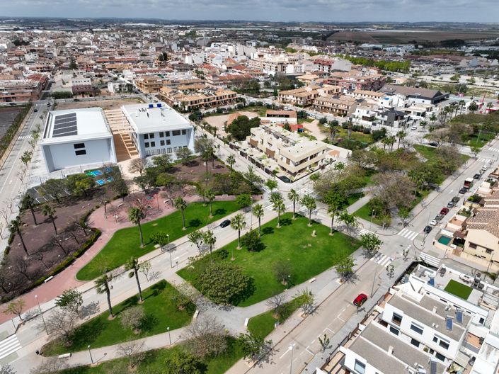 Image No.37-2 Bed Townhouse for sale