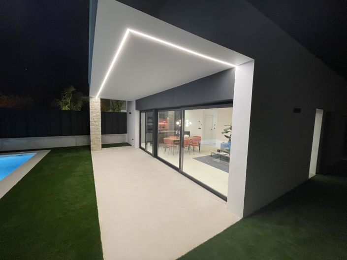 Image No.25-3 Bed Villa for sale