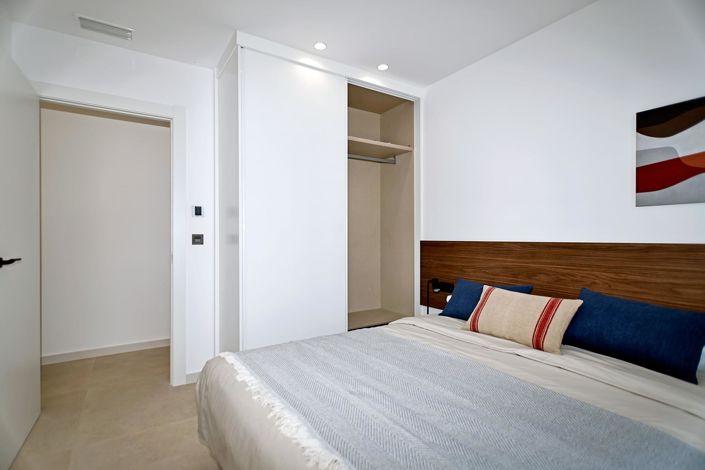 Image No.9-3 Bed Villa for sale