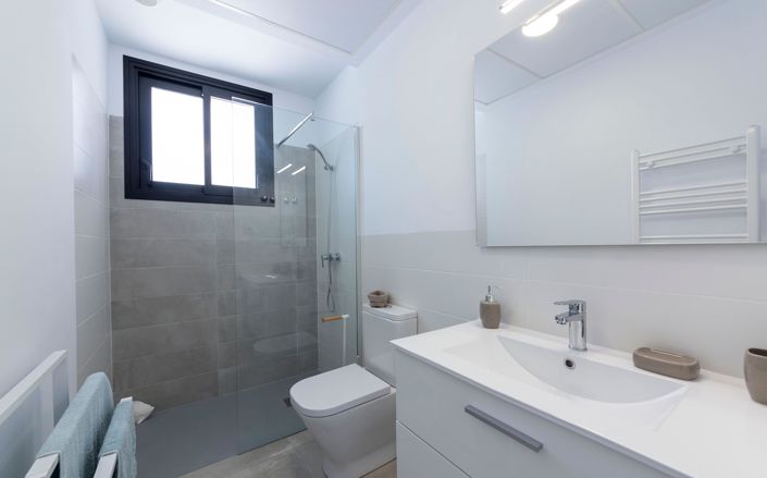 Image No.1-3 Bed Villa for sale