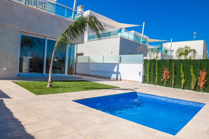 Image No.1-3 Bed Villa for sale
