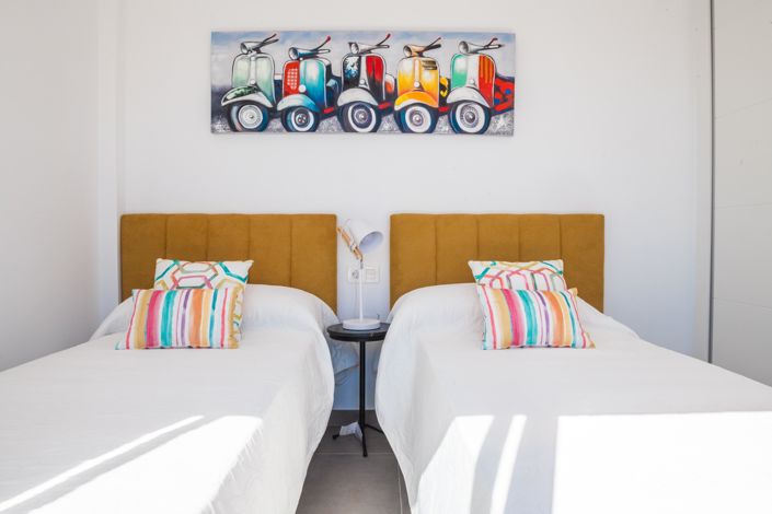 Image No.28-3 Bed Villa for sale