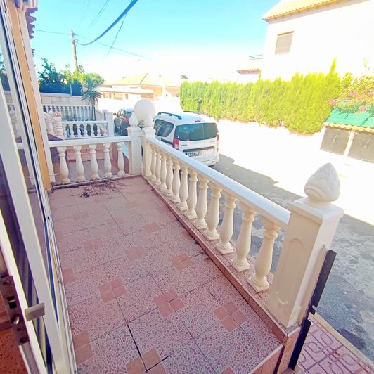 Image No.15-2 Bed Property for sale