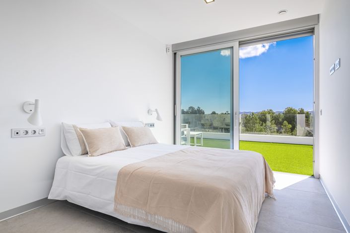 Image No.11-3 Bed Villa for sale