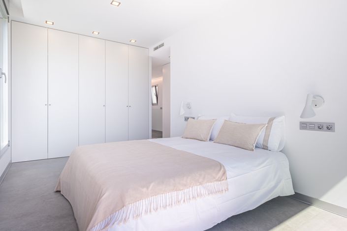 Image No.12-3 Bed Villa for sale