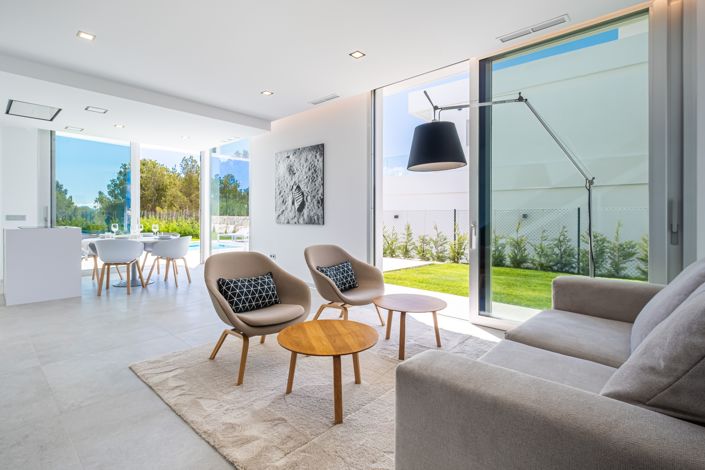 Image No.3-3 Bed Villa for sale