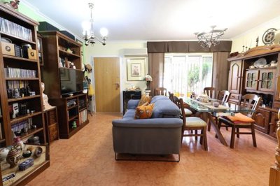 18d8193c460032e59772ac9c9e7affab