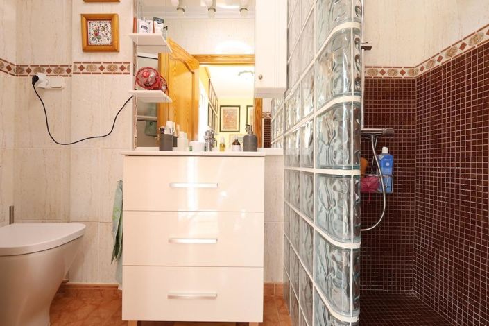 Image No.18-3 Bed Villa for sale