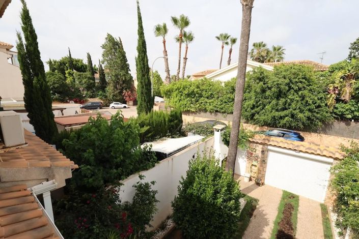 Image No.3-3 Bed Villa for sale