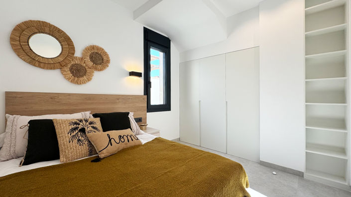 Image No.11-3 Bed Villa for sale