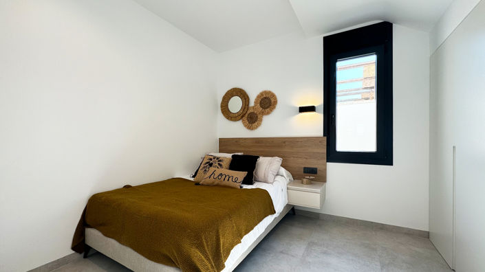 Image No.10-3 Bed Villa for sale