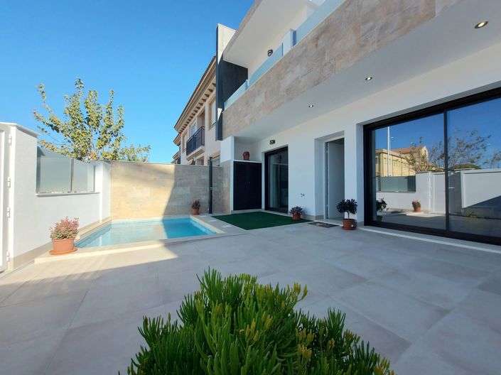 Image No.5-3 Bed Villa for sale