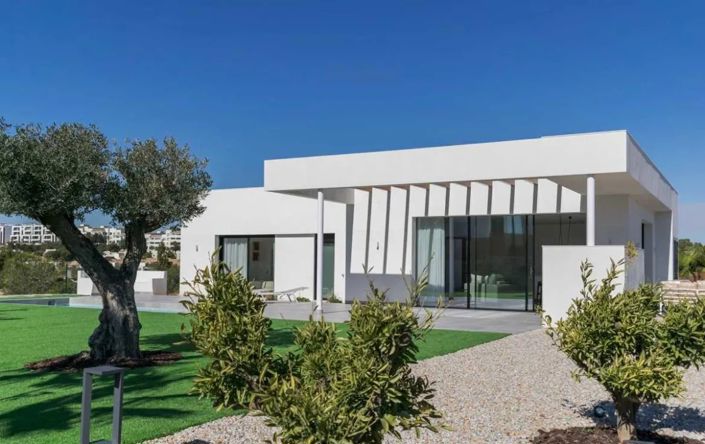 Image No.20-3 Bed Villa for sale