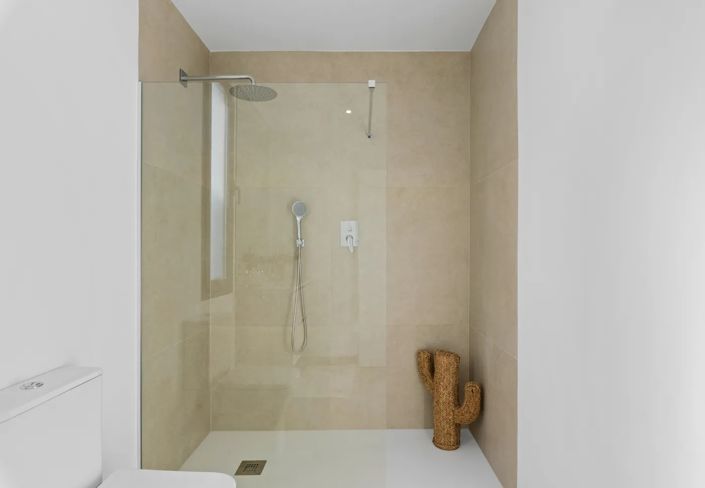 Image No.19-3 Bed Villa for sale