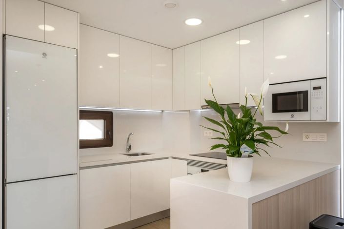 Image No.22-2 Bed Property for sale