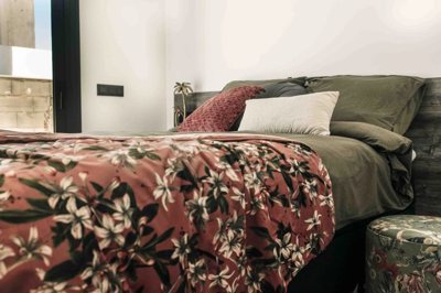 9934c3e1bf1d9df031fd571a163a13a4