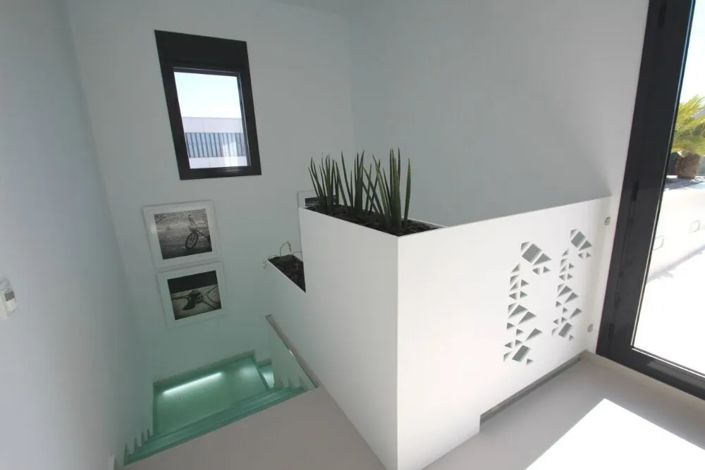 Image No.14-4 Bed Villa for sale