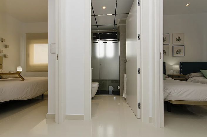 Image No.11-4 Bed Villa for sale