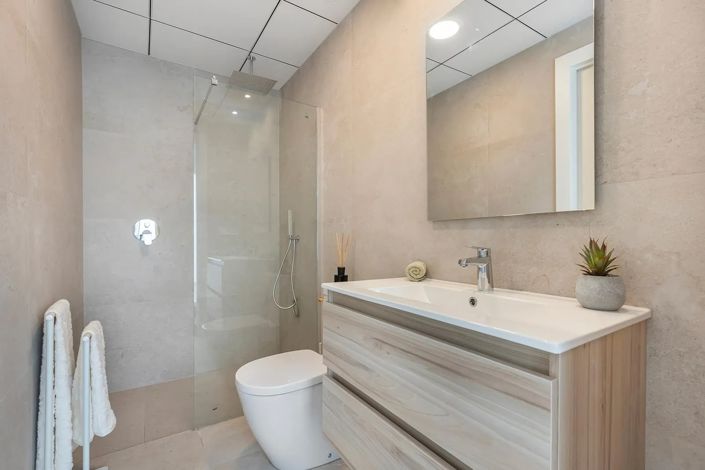 Image No.21-3 Bed Apartment for sale