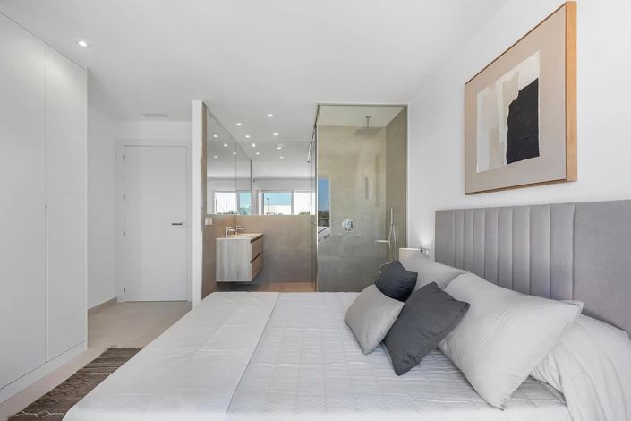 Image No.29-3 Bed Apartment for sale