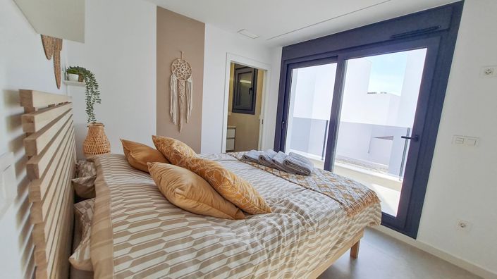 Image No.18-3 Bed Villa for sale