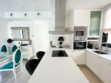 215e2c4c540a4436408fdcebac1c14d6