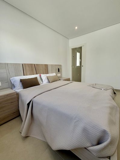 Image No.14-3 Bed Villa for sale