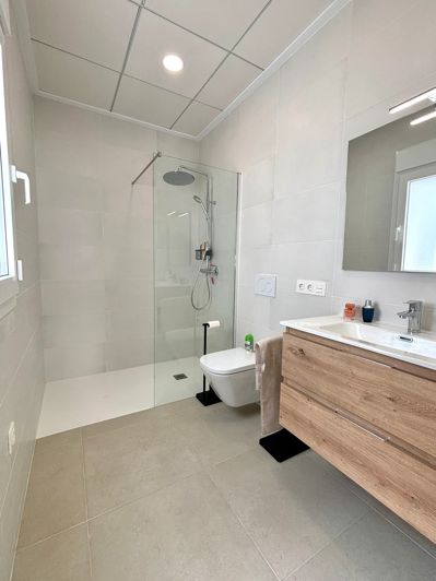 Image No.15-3 Bed Villa for sale