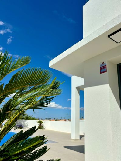 Image No.17-3 Bed Villa for sale