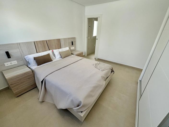 Image No.37-3 Bed Villa for sale