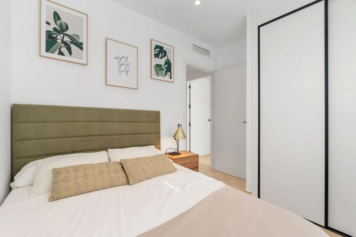 Image No.28-2 Bed Apartment for sale