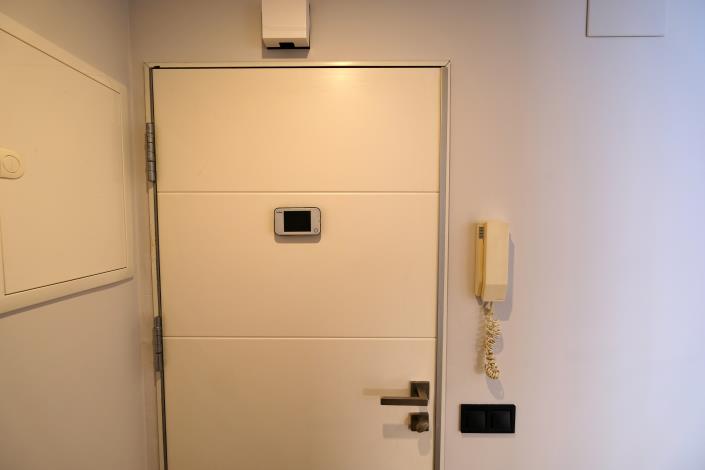 Image No.3-3 Bed Apartment for sale